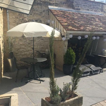 Le Gite Du Petit Lavoir Bèze Esterno foto